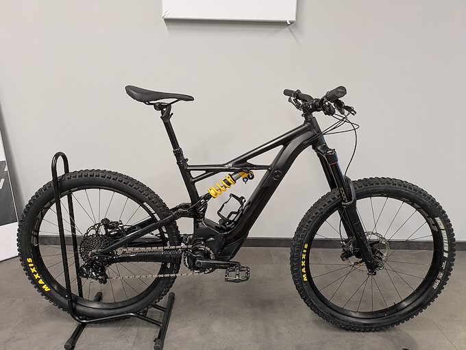 SPECIALIZED KENEVO